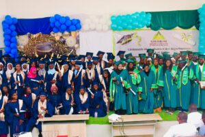 Kaolack, 18 avril 2026 – L’UFR SAEPAN a organisé, ce samedi, une cérémonie de graduation en l’honneur des étudiants des départements Nutrition et Alimentation ainsi qu’Agronomie et Production végétale.